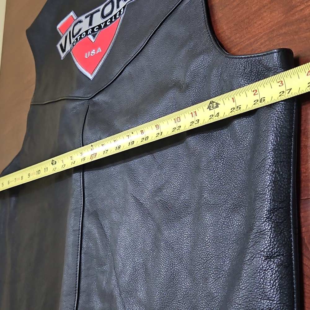 Victory Leather Vest - Picture 5 of 6